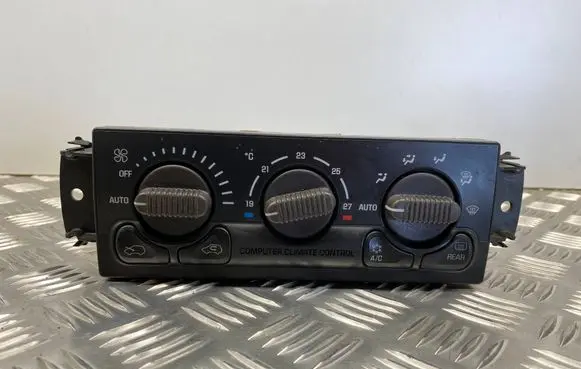 Chevrolet Blazer Climate control unit 16247325