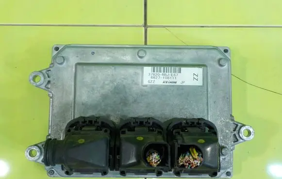 Honda Insight Engine control unit/module 37820RBJE67