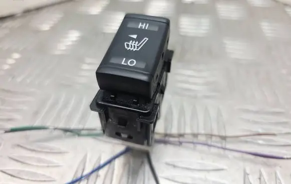 Nissan Navara D23 Seat heating switch 