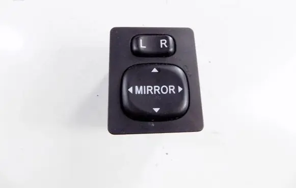Toyota Avensis Verso Wing mirror switch