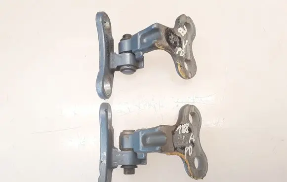 Volvo S40 Front door hinge set 30661437 30661435