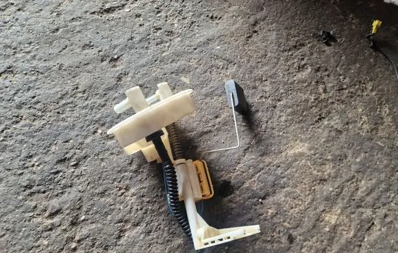 Fuel level sensor