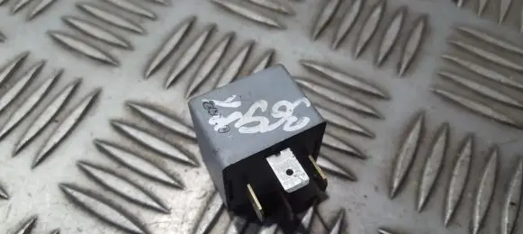Volkswagen Golf IV Other relay 141951253b