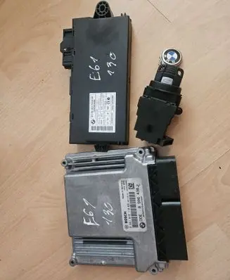 BMW 5 E60 E61 Engine ECU kit and lock set 850643801 8506438