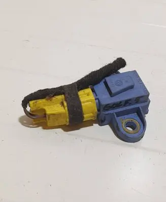 Volkswagen Golf V Airbag deployment crash/impact sensor 1K0955557A