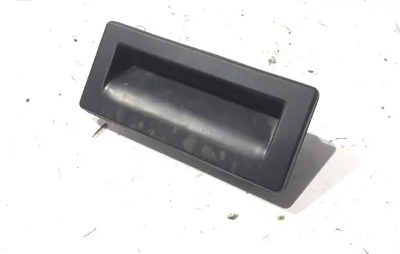Volkswagen Touran III Tailgate/trunk/boot exterior handle 3V082756607 3V082756604S 3V082756616