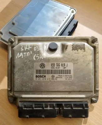 Volkswagen Sharan Engine control unit/module 038906019J 28SA4558 0281010216
