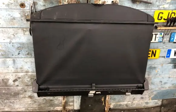 Parcel shelf load cover