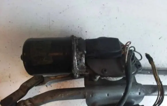 Nissan Primastar Front wiper linkage and motor