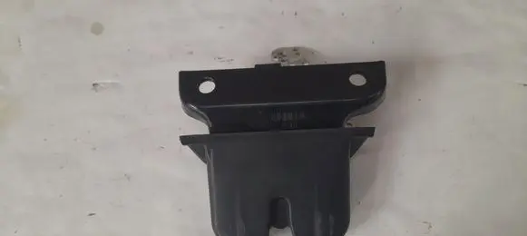 Audi A3 S3 8L Tailgate exterior lock AKS010200