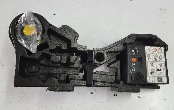 Mercedes-Benz E W212 Tire air pump compressor 