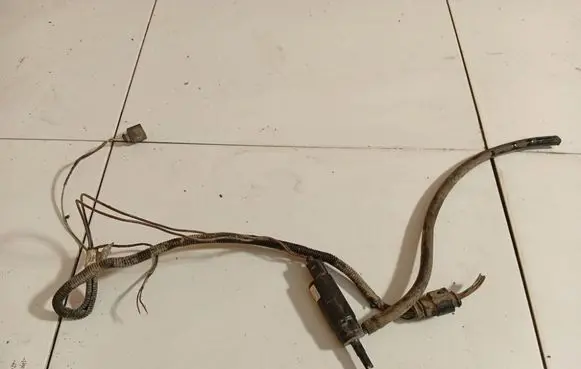 Porsche Cayenne (9PA) Headlight washer pump 3B0955681