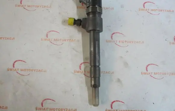 Toyota Tacoma II Fuel injector 0445110165