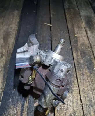 Ford Focus Fuel injection high pressure pump A2c20000727