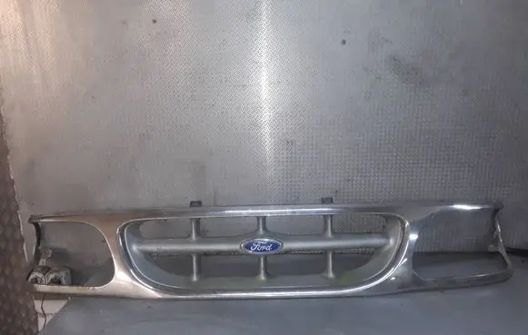 Ford Explorer Front bumper upper radiator grill F57B8150