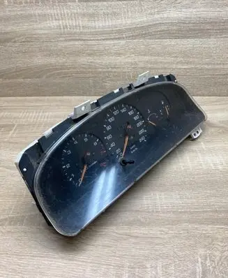 Mazda MX-6 Speedometer (instrument cluster) PLH57 GA5R