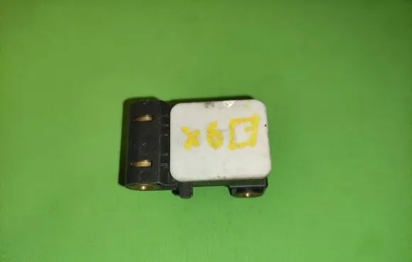 BMW 1 E81 E87 Airbag deployment crash/impact sensor 0285003900 6911003 505354