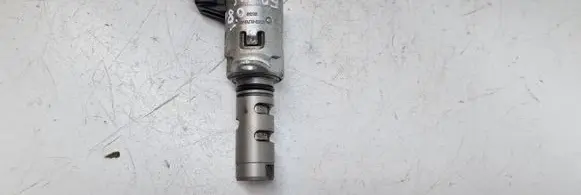 Ford Focus Camshaft vanos timing valve 4M5G6L713AE