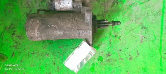 Volkswagen Transporter - Caravelle T4 Starter motor