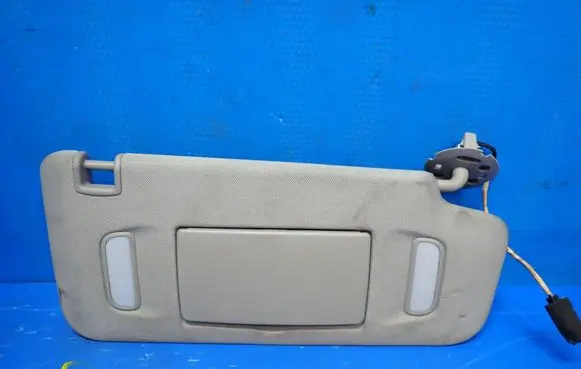 Chevrolet Orlando Sun visor 
