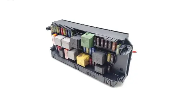 Mercedes-Benz E W212 Fuse module A2129004025
