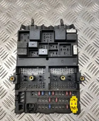 Jeep Grand Cherokee (WJ) Fuse module 56042148AG