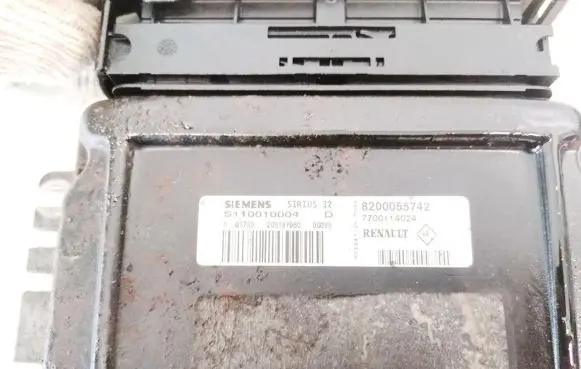 Renault Scenic I Engine control unit/module 8200055742 7700114024