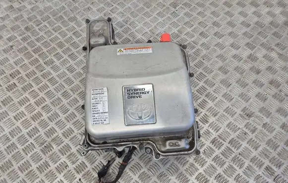Toyota Prius (XW20) Voltage converter inverter G920047121 RB07YC459