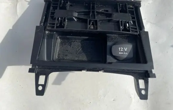 Ashtray (front)