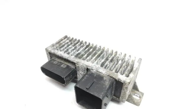 Renault Trafic III (X82) Glow plug pre-heat relay 271206395R RCS812