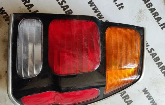 Mitsubishi Pajero Sport I Rear/tail lights