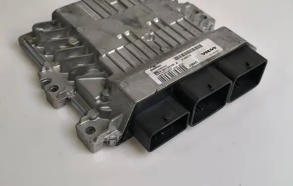 Volvo V50 Engine control unit/module 31355712 S180134103A