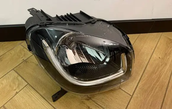 Smart ForTwo III C453 Headlight/headlamp A4539063601