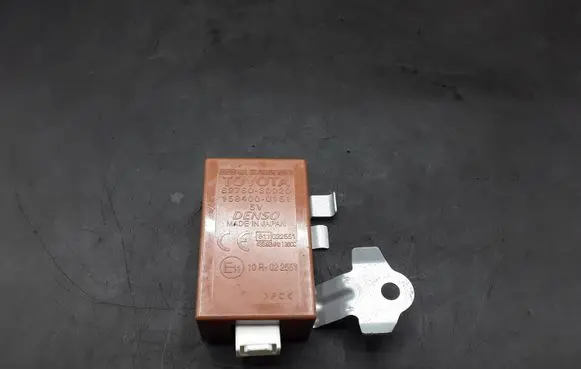 Lexus GS 300 350 430 450H Tire pressure control unit 8976030020 1584000151 E1110R022551
