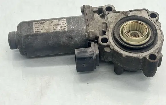 BMW X3 E83 Gearbox-reducer motor 0130008507