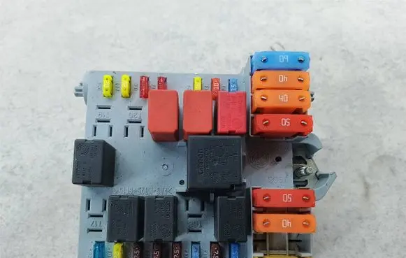 Alfa Romeo 159 Fuse box set 50512148