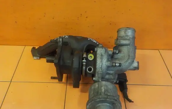Audi A4 S4 B7 8E 8H Turbo 06D145701H 1MB63