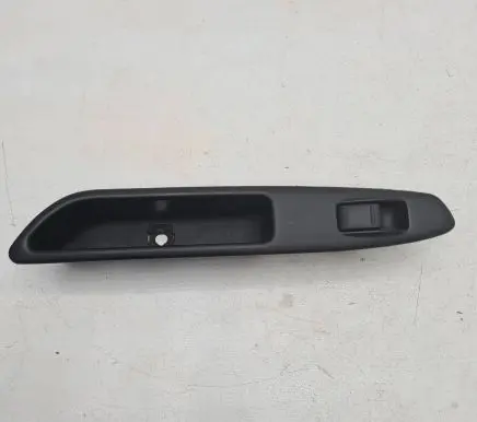 Subaru Forester SG Electric window control switch SAR90