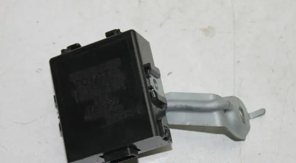 Toyota Prius (XW20) Tire pressure control unit 8976947010