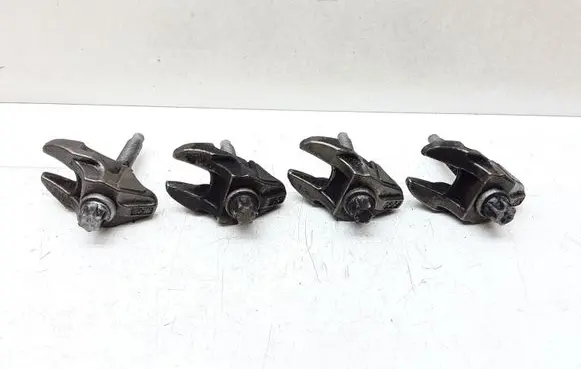 Volvo V40 Fuel Injector clamp holder