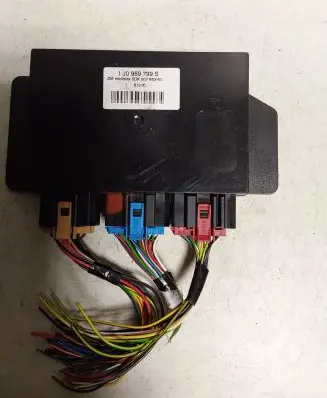 Volkswagen PASSAT B5 Comfort/convenience module 1J0959799S 5DK00795350