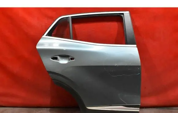 KIA Sportage Rear door 