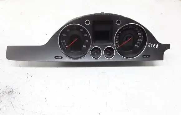 Volkswagen PASSAT B6 Speedometer (instrument cluster) A2C53145550
