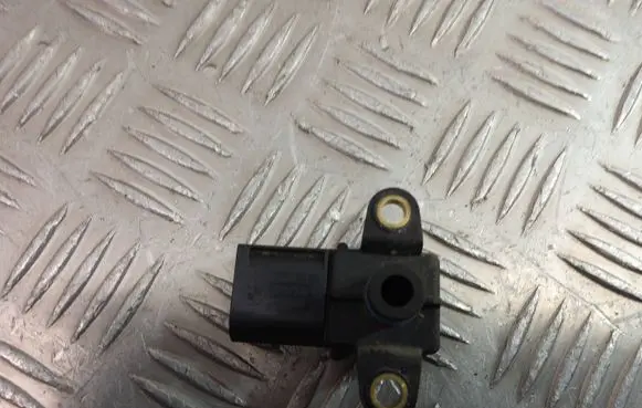 BMW 7 E65 E66 Air pressure sensor 7503208