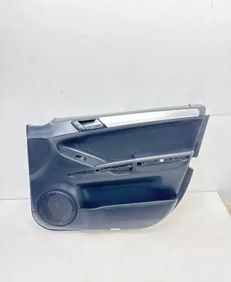 Mercedes-Benz ML W164 Front door card panel trim