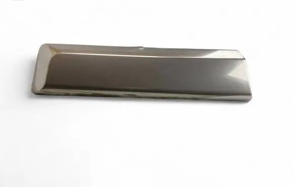 Dashboard glove box trim
