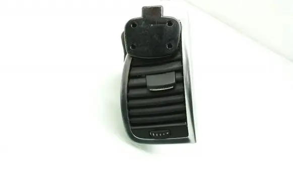 Audi Q7 4L Dashboard side air vent grill/cover trim 4L0820902