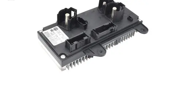 BMW 7 E65 E66 Power management control unit 61356935431 6935431