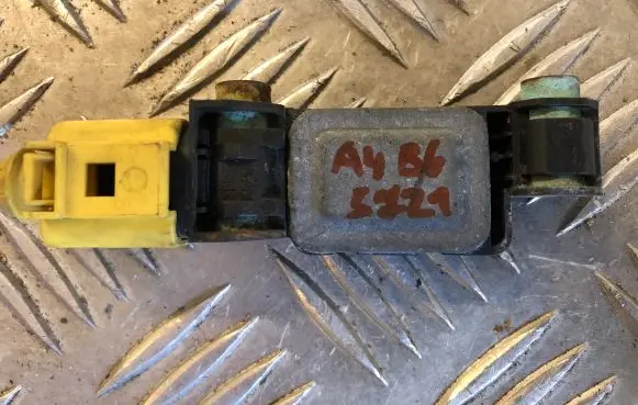 Audi A4 S4 B6 8E 8H Airbag deployment crash/impact sensor 8E0959651