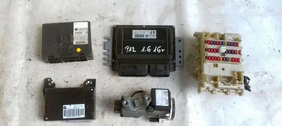 Nissan Primera Engine ECU kit and lock set MEC30010